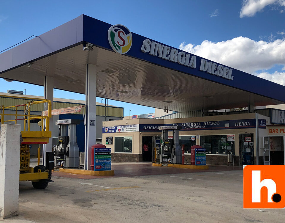 rotulacion gasolinera puerto lumbreras